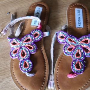 Ladies sandals